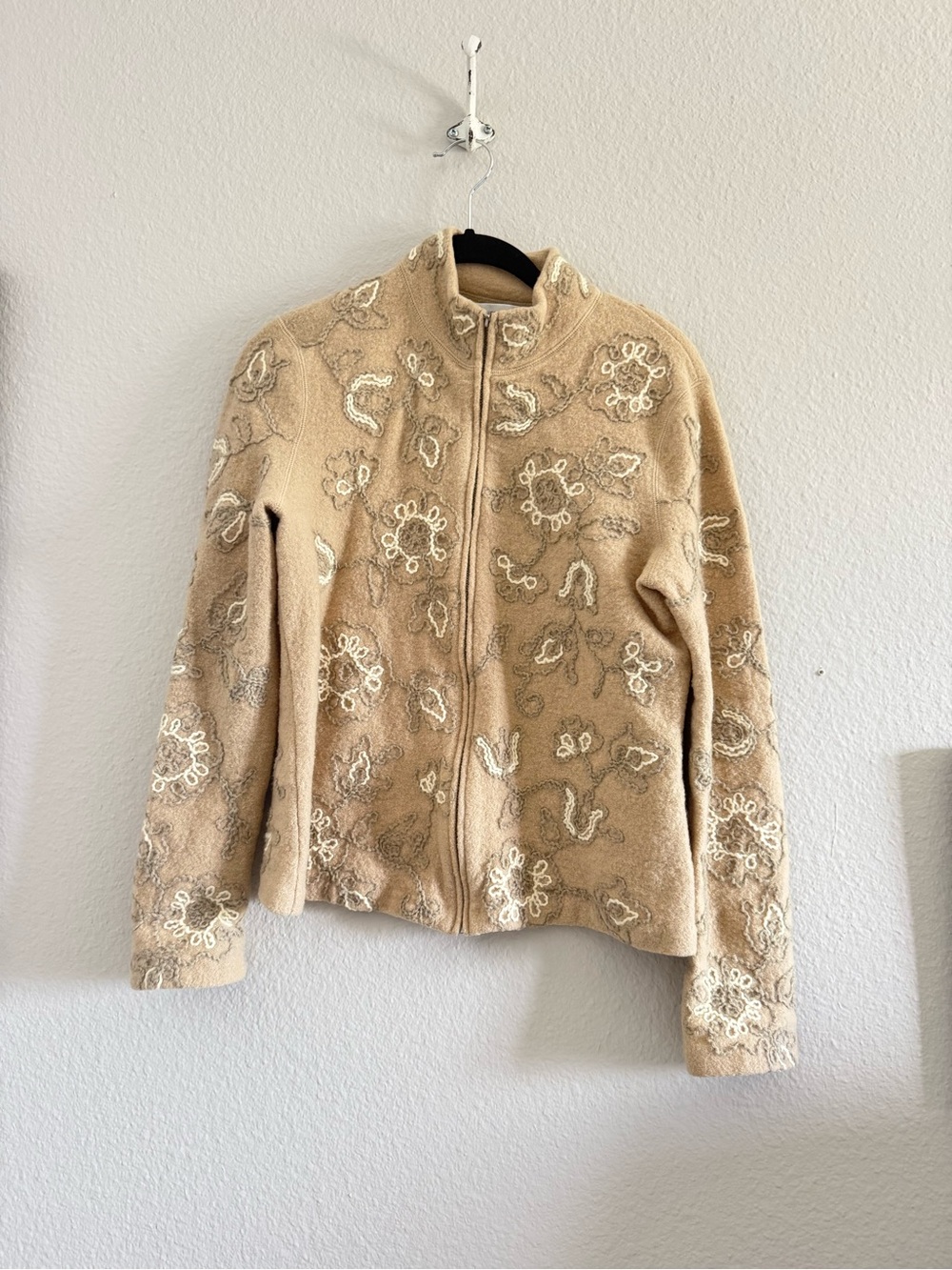 100% merino wool Beige Floral Embroidered Zip-Up Sweater size M